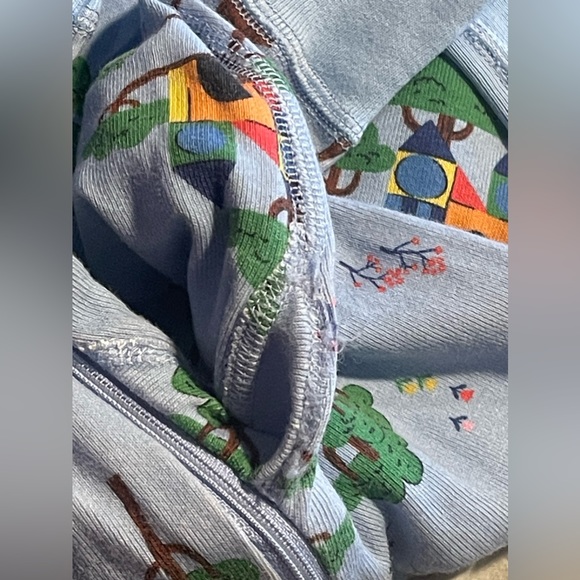 Hanna Andersson tree house romper - Picture 4 of 4